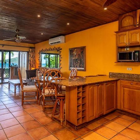 Warm Interiors And Orange Hues On Ground Floor In Front Of Beach Плайя-Фламинго Экстерьер фото